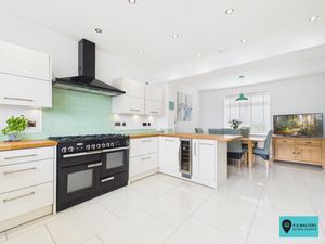 Kitchen/Diner - click for photo gallery
